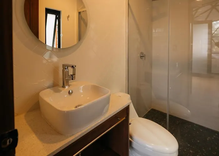 Casa Castillo Condesa Hotel *